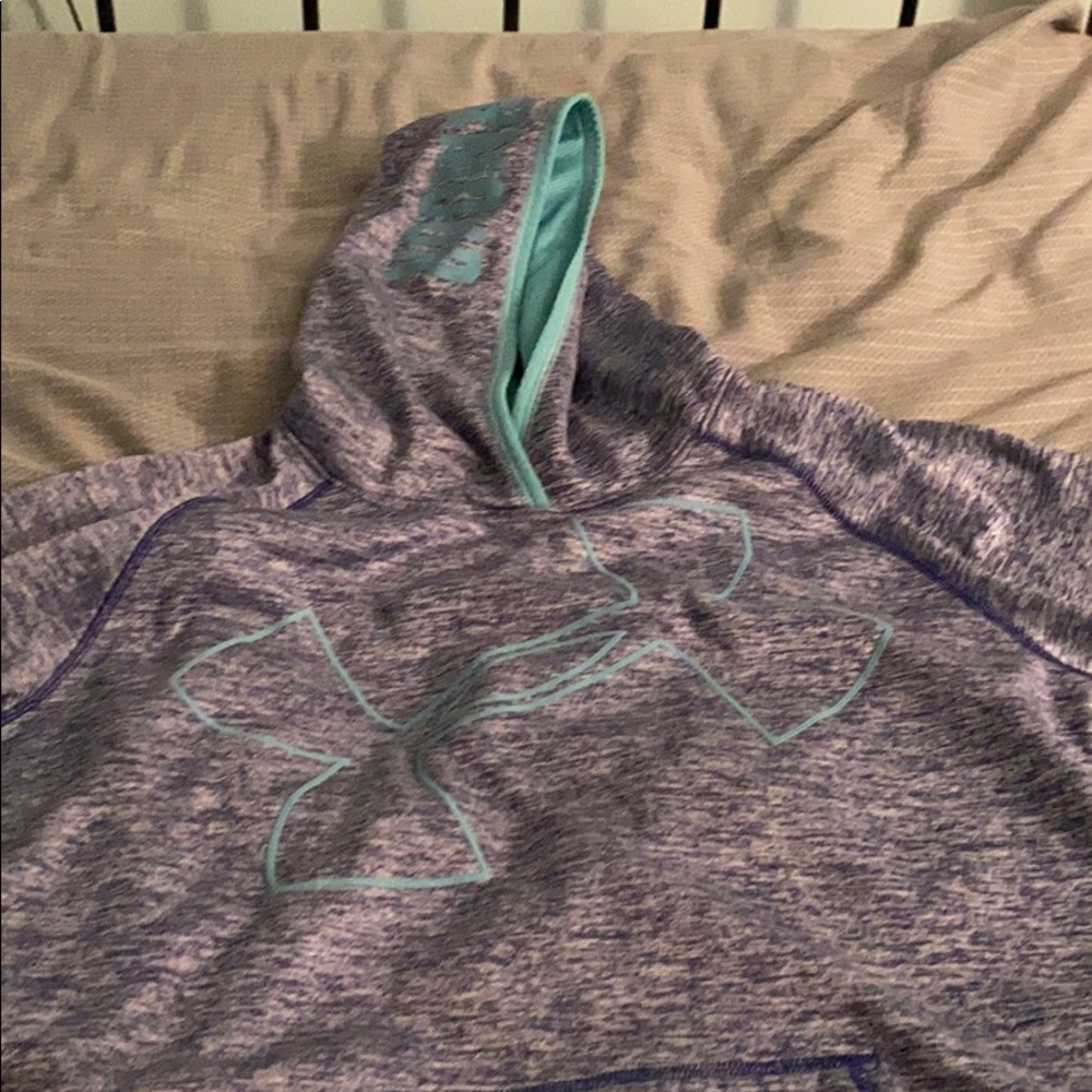 Under Armour youth hoodie size XL